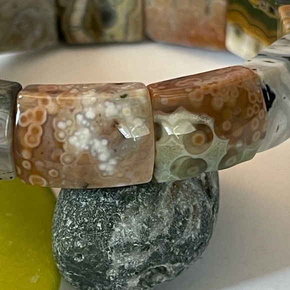 Natural Ocean Jasper Bracelet 8th Vein Ocean Jasper Stretchy Bracelet Gemstone - Picture 7 of 8